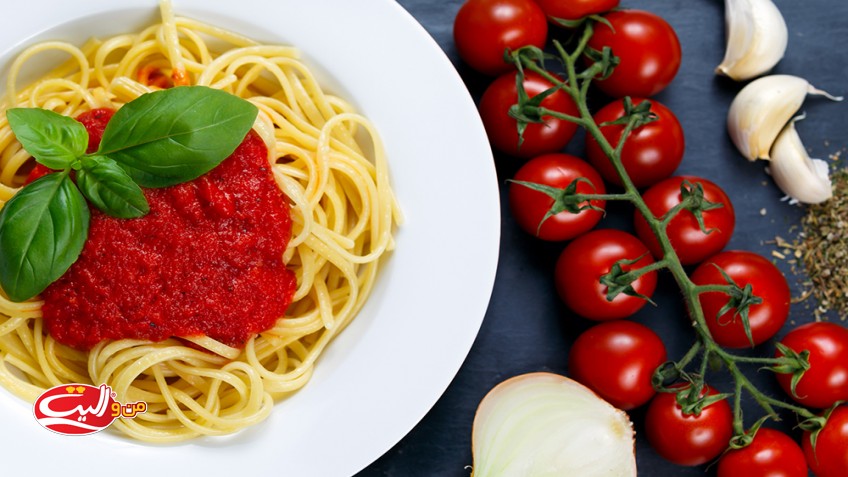 اسپاگتی با سس گوجه فرنگی و سیر